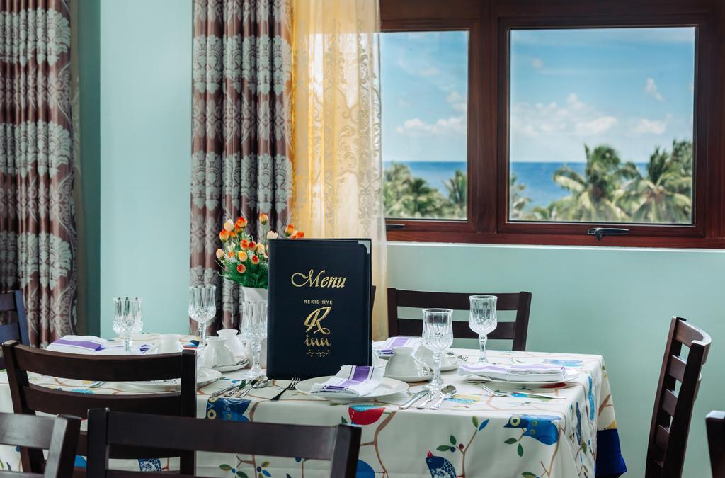 Rekidhiye Inn Addu City Екстер'єр фото